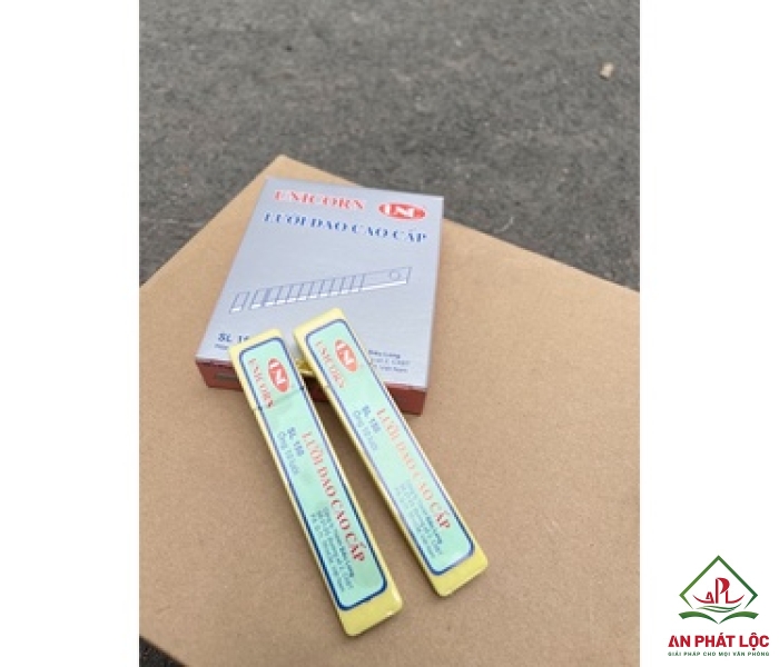 Lưỡi Dao UNC hồng lớn